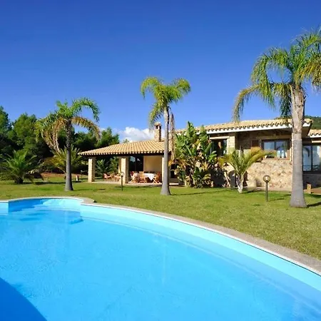 Palmetto Villa *